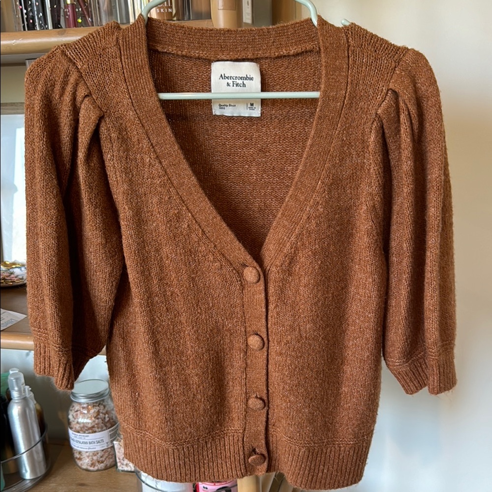 Abercrombie & Fitch Women's Brown quarter sleeve sweater/cardigan